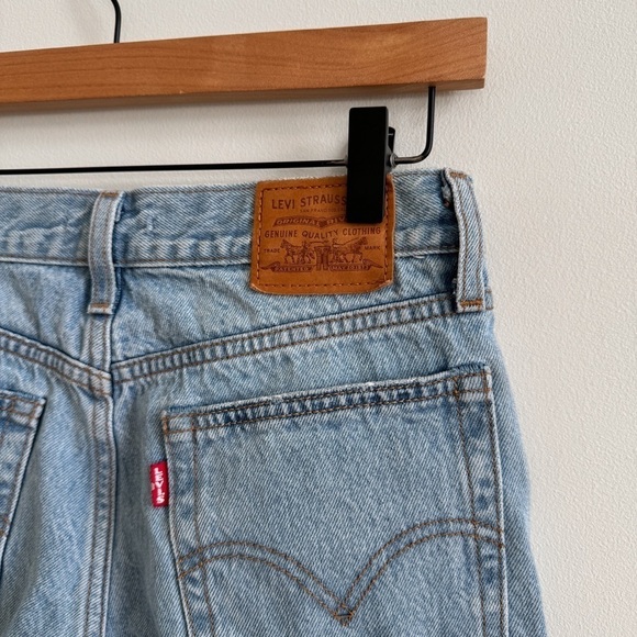 LEVI’S • Wedgie Fit Jeans in Collateral Damage - Picture 9 of 12